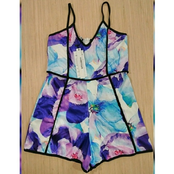 Sunnyfair collection Other - Sunnyfair collection floral womens romper size S